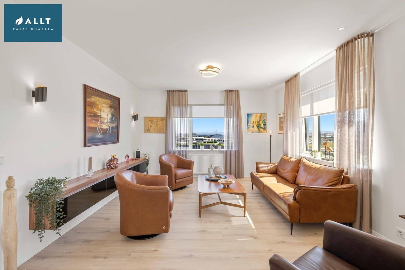 Asparlaut 24, 230 Reykjanesbær