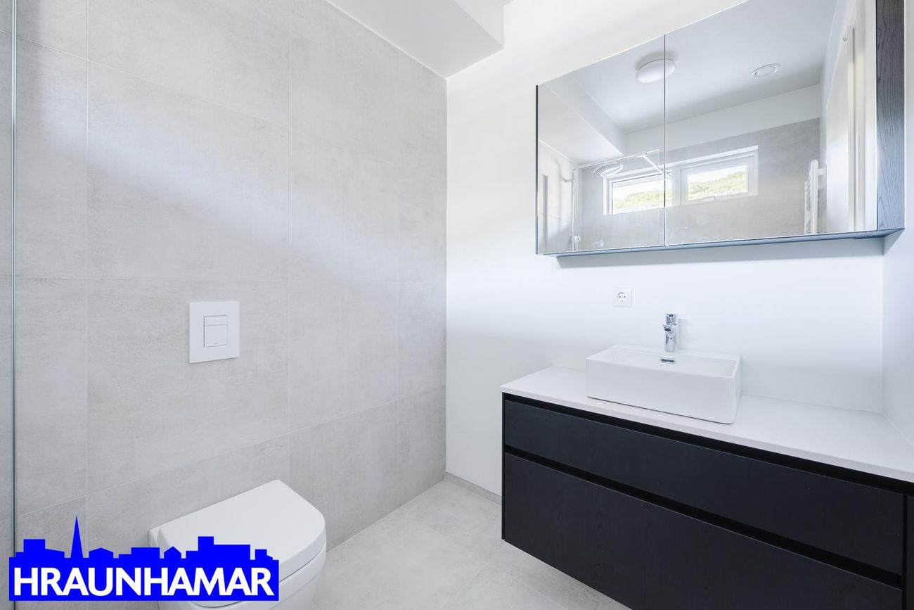 Baughamar 3 - 0205, 221 Hafnarfjörður