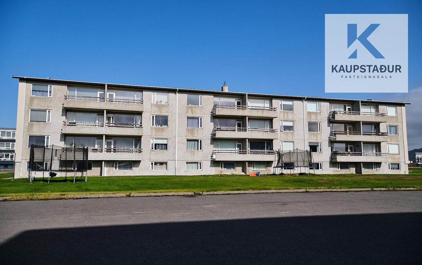 Vallarbraut 9, 300 Akranes