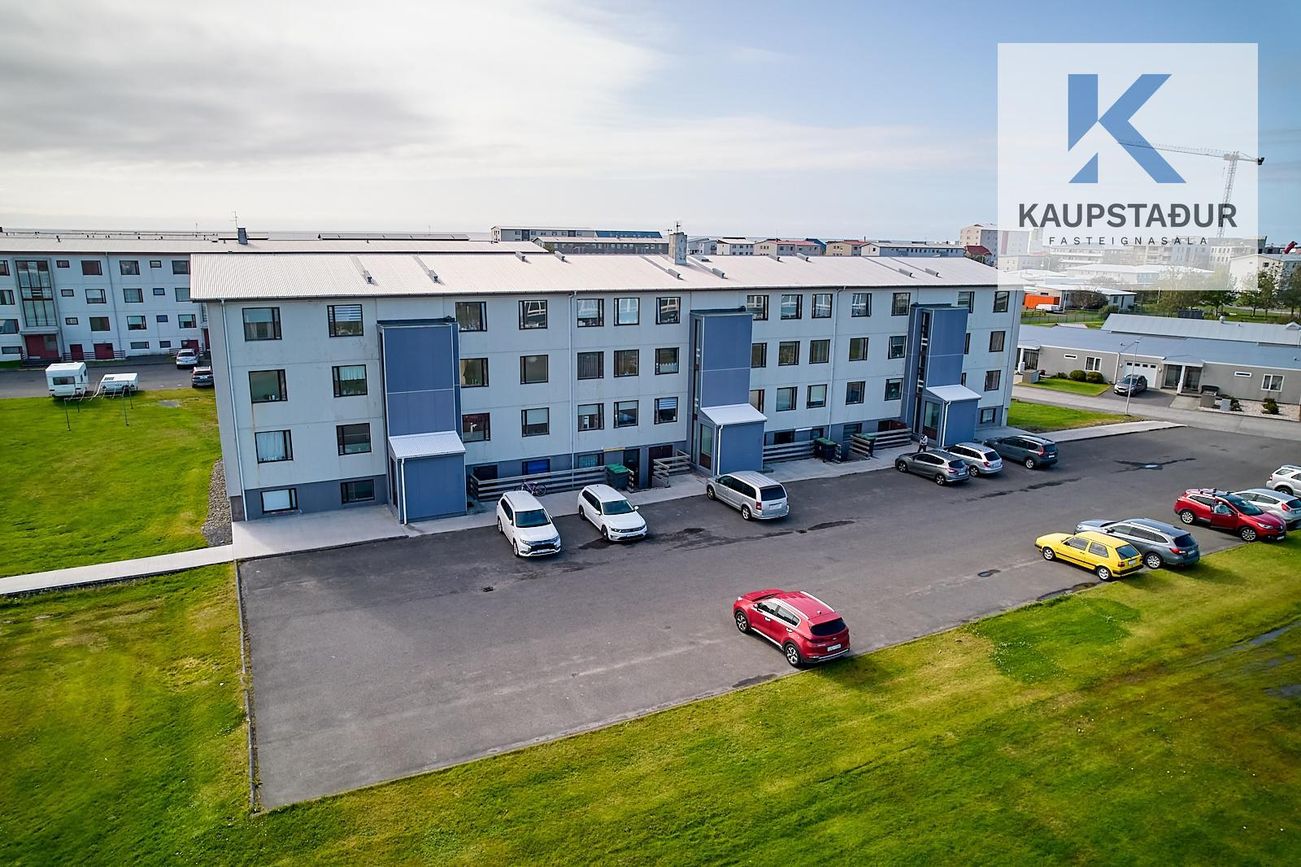 Vallarbraut 9, 300 Akranes