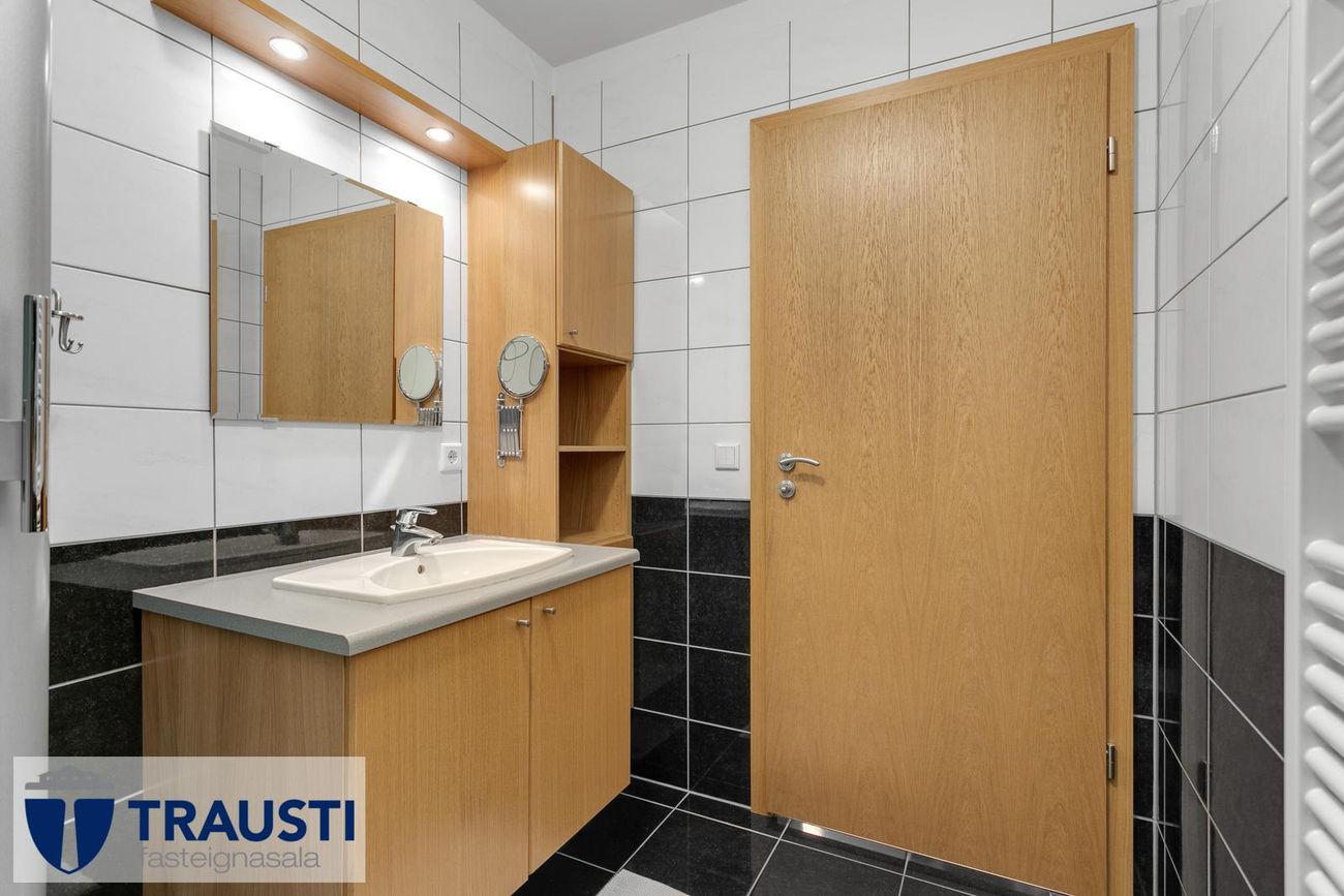 Flatahraun 1, 220 Hafnarfjörður