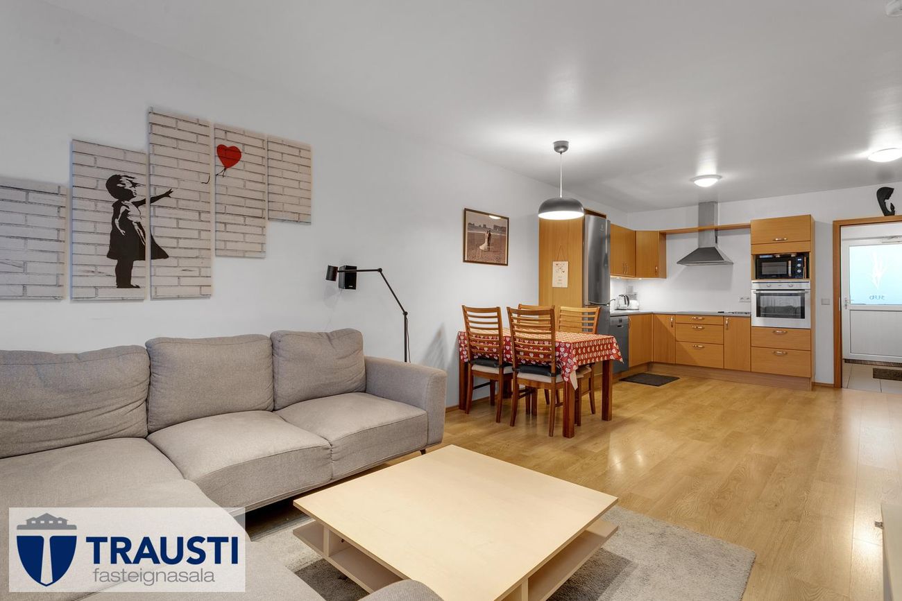 Flatahraun 1, 220 Hafnarfjörður