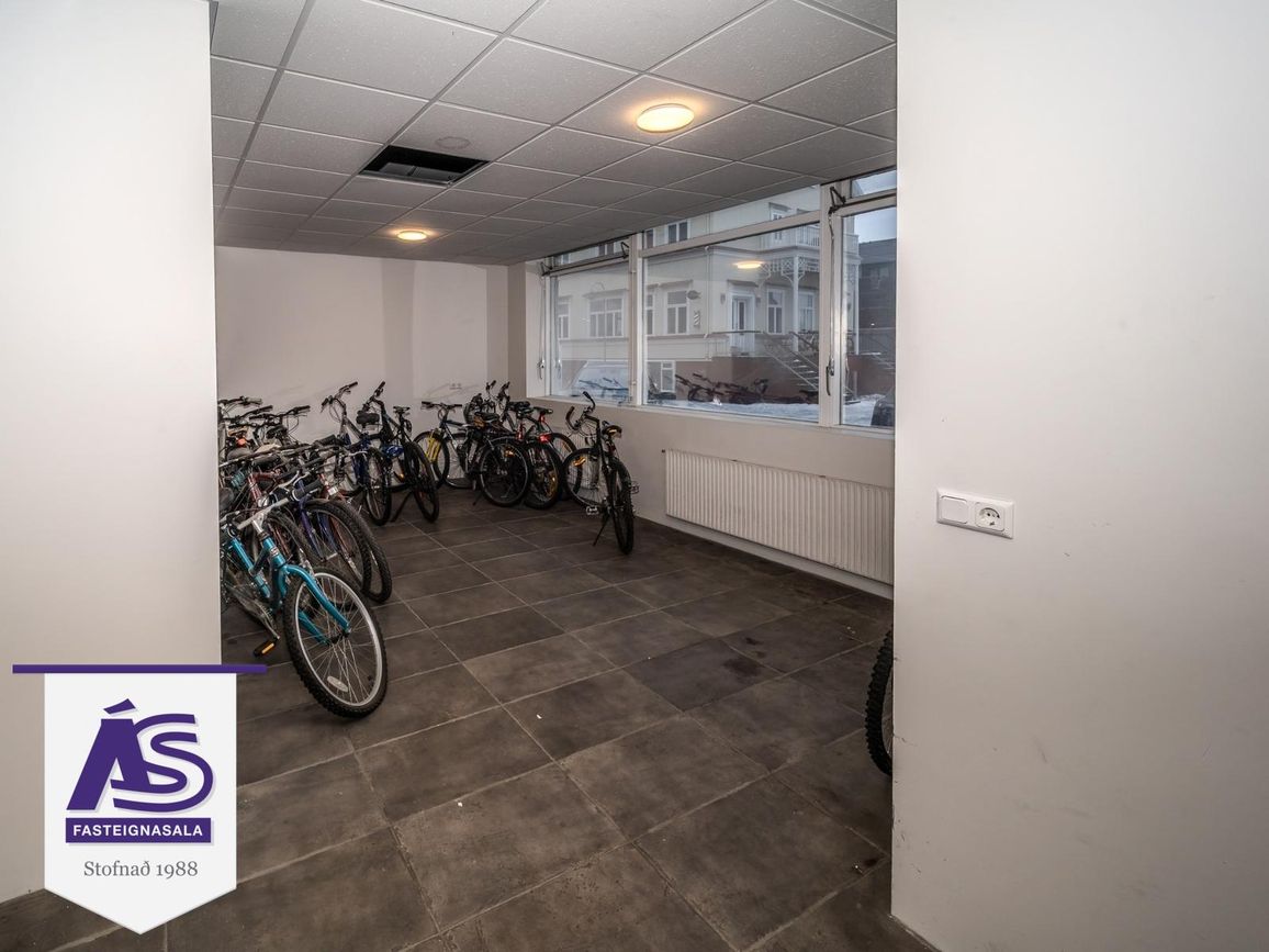 Hafnarstræti 81 - 0405, 600 Akureyri