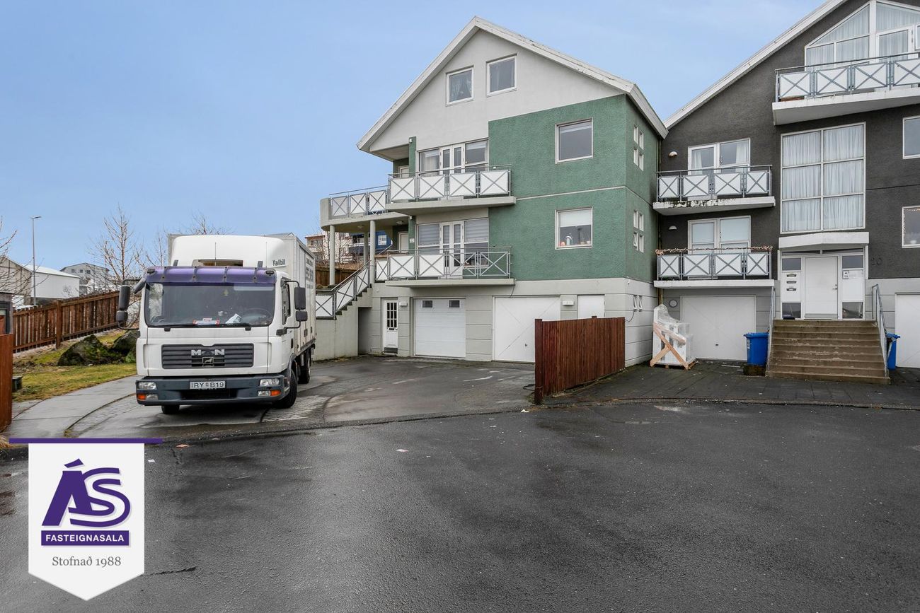 Eyrarholt 22 - 0201, 220 Hafnarfjörður