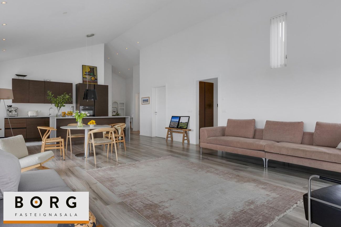 Ásbraut 1A, 200 Kópavogur