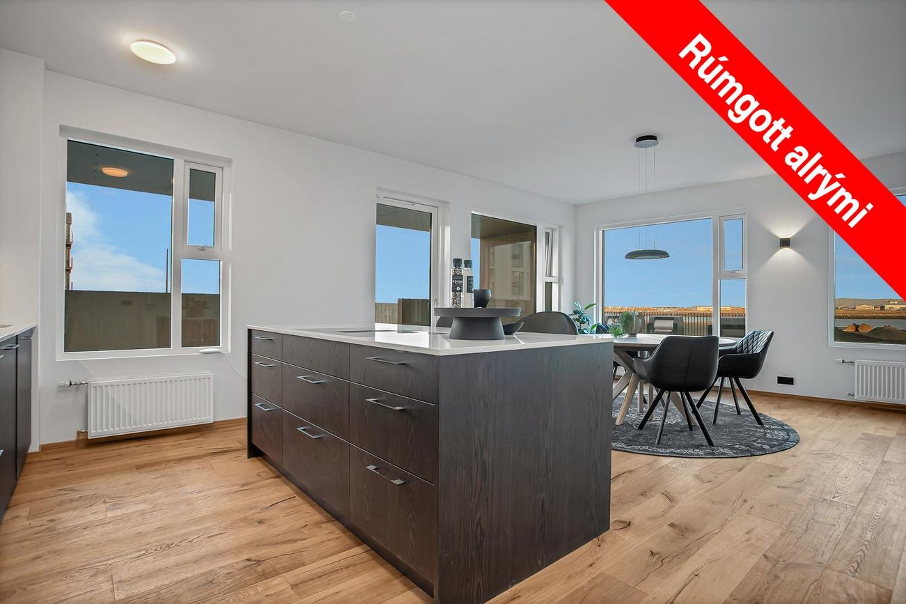 Hafnarbraut 18A - 0105, 200 Kópavogur