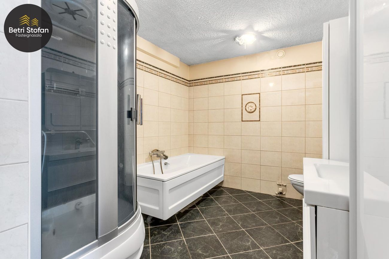 Lækjarhjalli 32, 200 Kópavogur