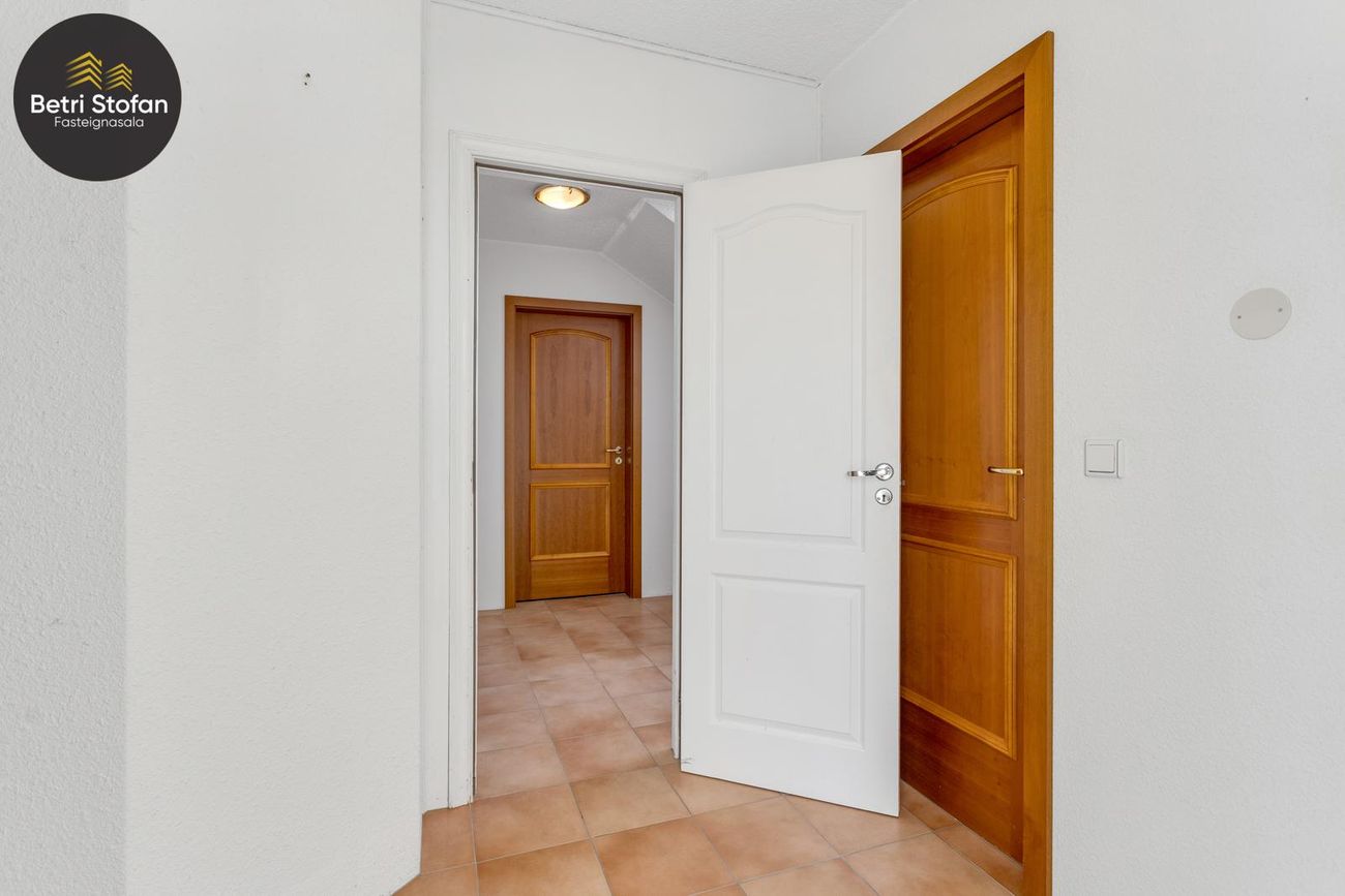 Lækjarhjalli 32, 200 Kópavogur
