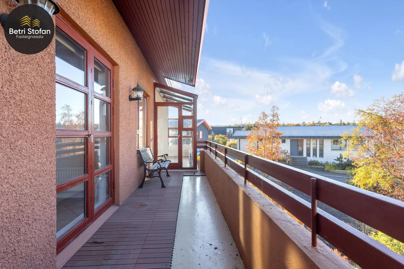 Lækjarhjalli 32, 200 Kópavogur