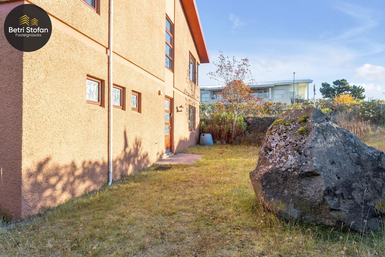 Lækjarhjalli 32, 200 Kópavogur