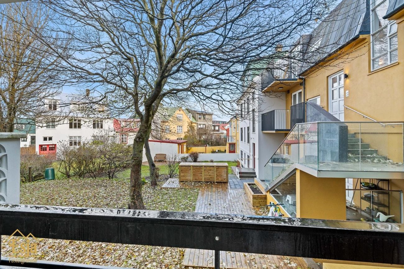 Brekkustígur 8, 101 Reykjavík