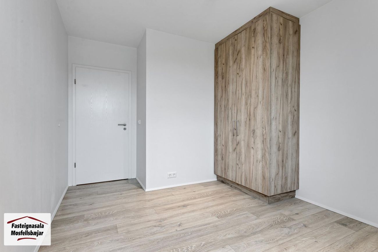 Skyggnisbraut 28 26-28, 113 Reykjavík