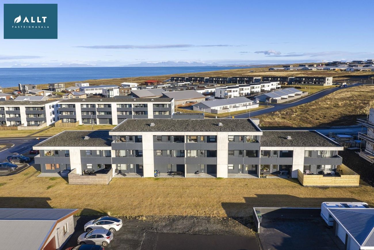 Dalsbraut 6, 260 Reykjanesbær
