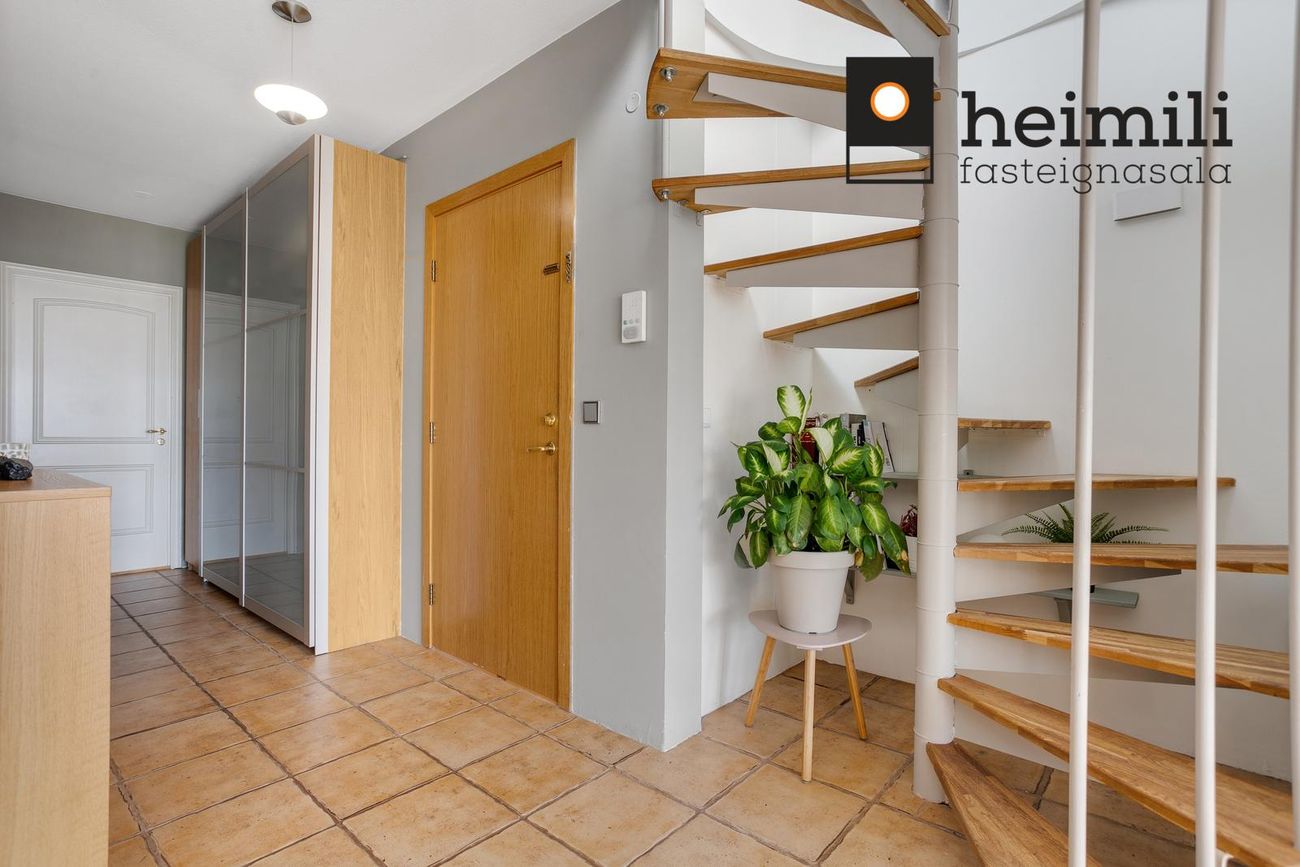 Skógarás 3, 110 Reykjavík
