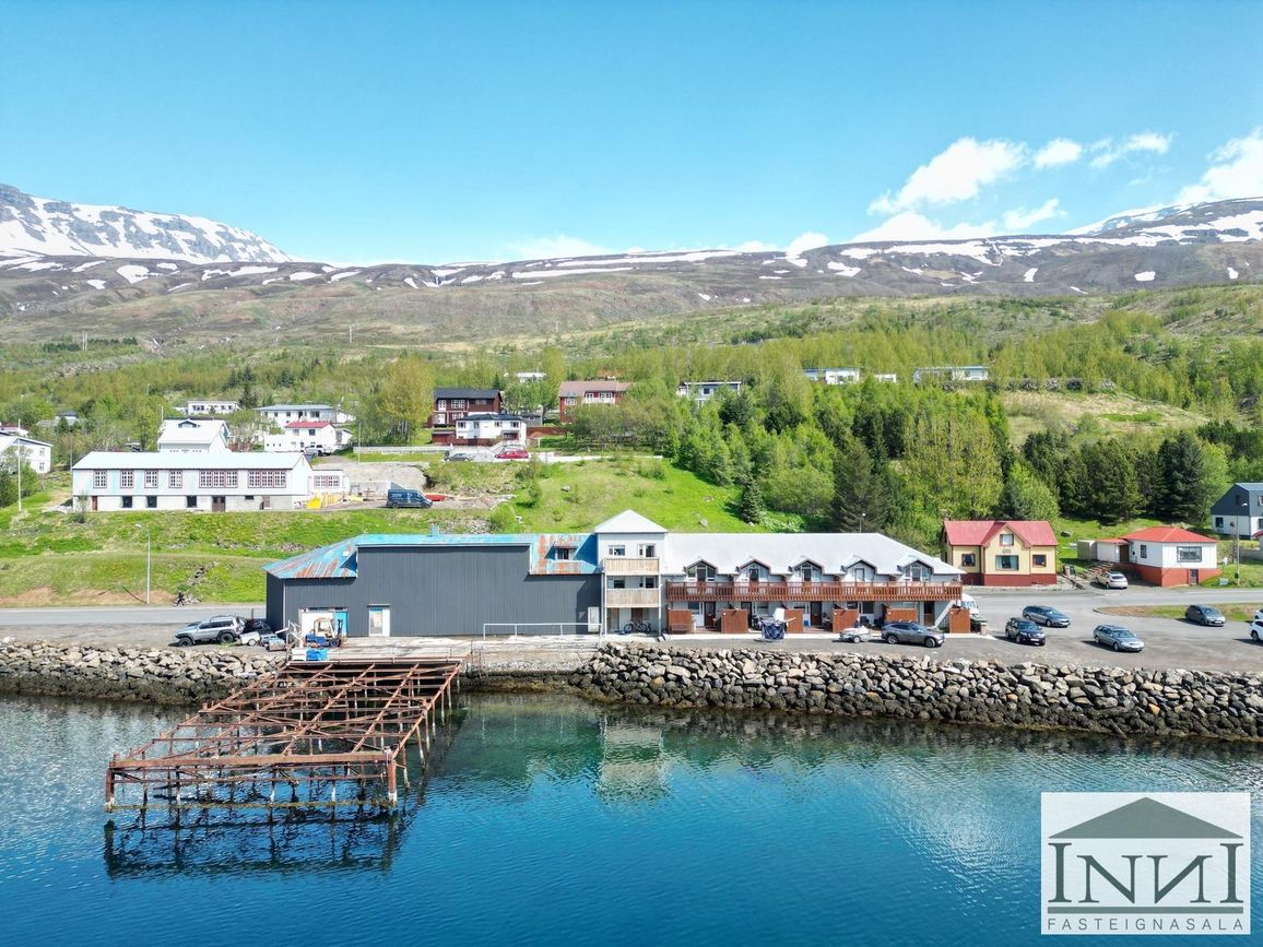 Strandgata 64, 735 Fjarða
