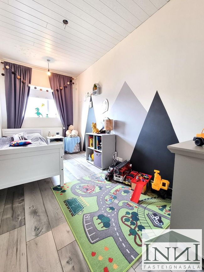 Strandgata 64, 735 Fjarða