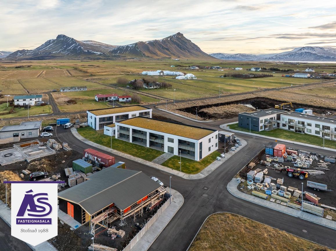 Ásvellir 1B - 0103, 301 Hval