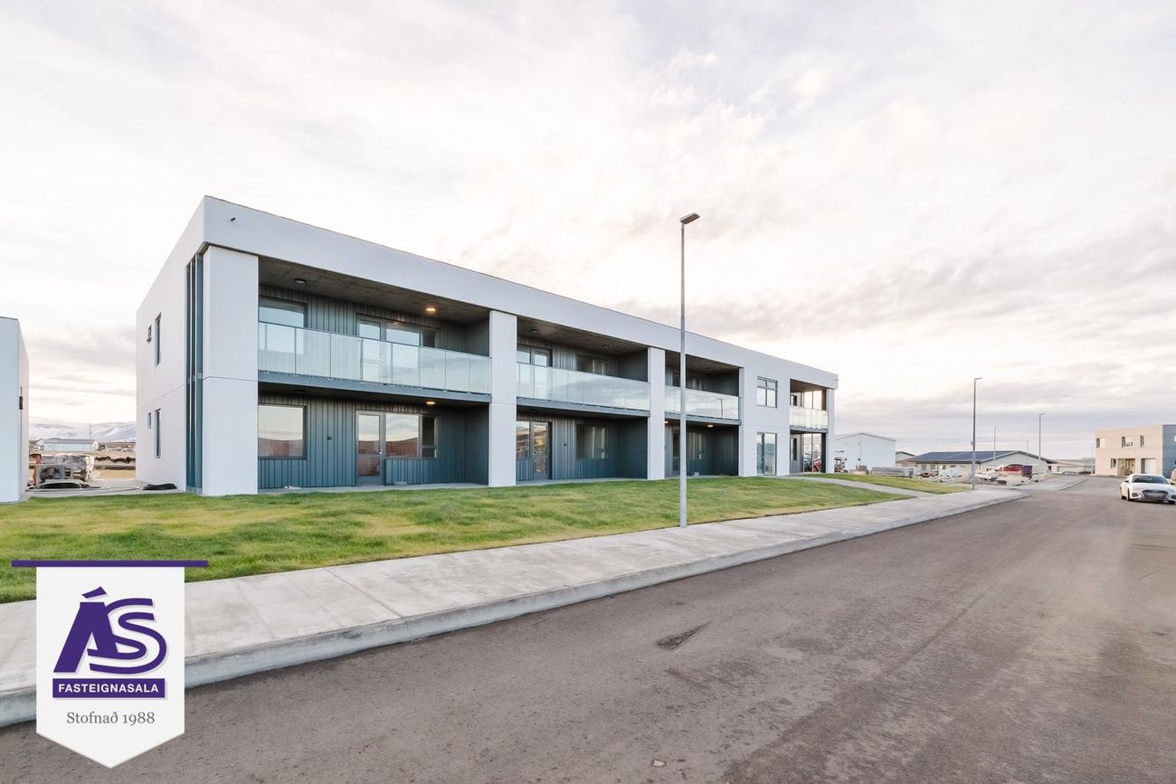 Ásvellir 1B - 0103, 301 Hval