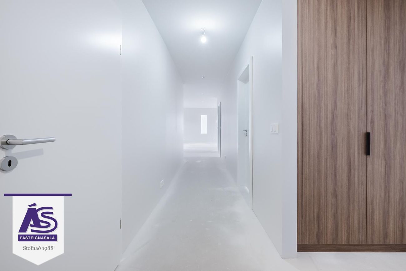 Hringhamar 5 - 0202, 221 Hafnarfjörður