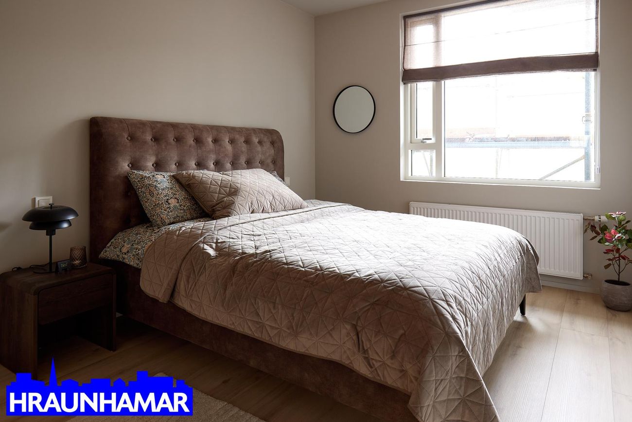 Baughamar 5, 221 Hafnarfjörður