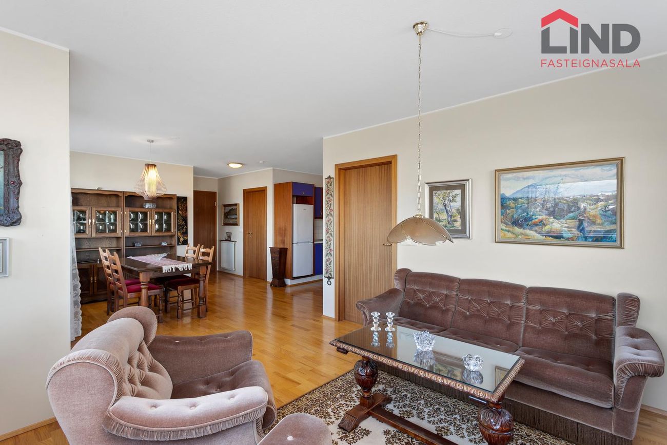 Gullsmári 5, 201 Kópavogur