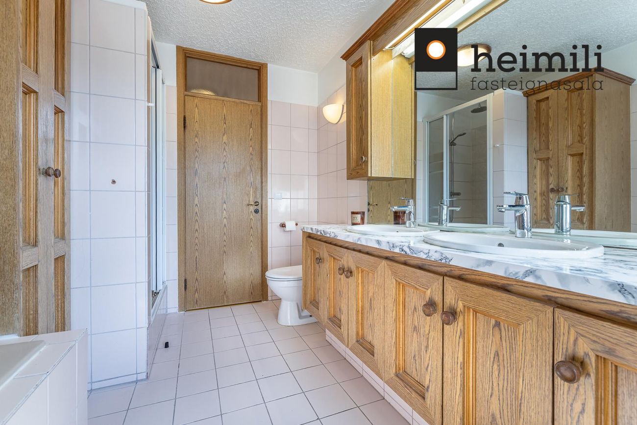 Stekkjarsel 7, 109 Reykjavík