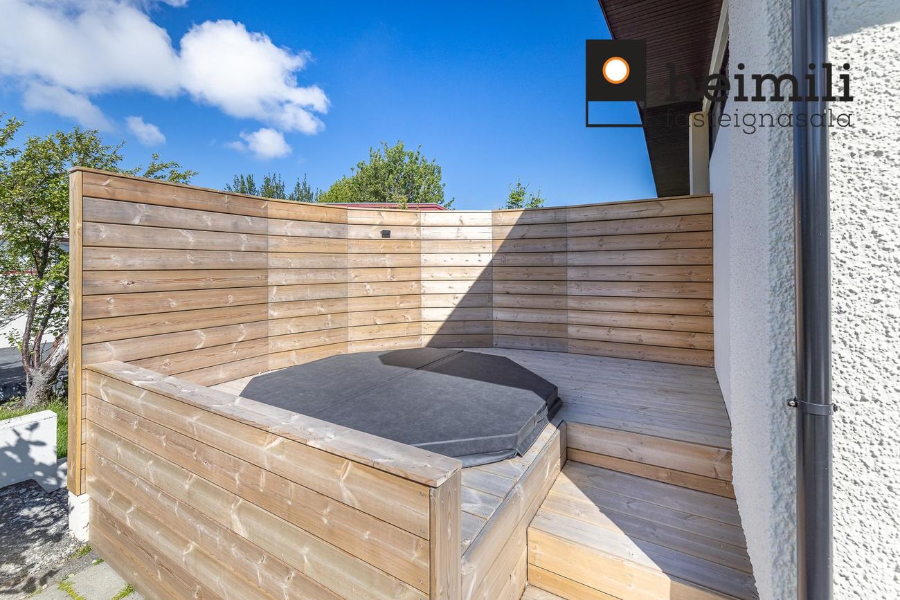 Stekkjarsel 7, 109 Reykjavík