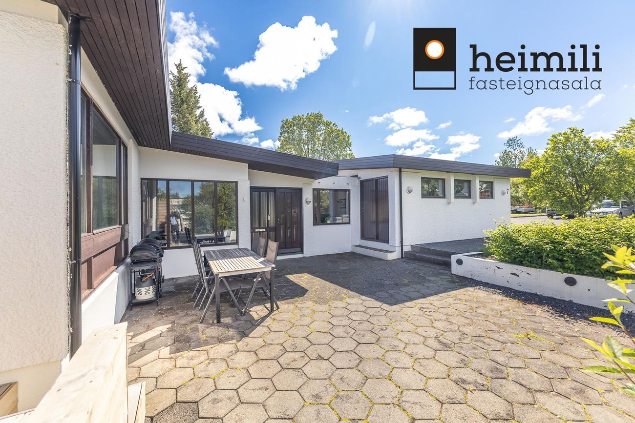 Stekkjarsel 7, 109 Reykjavík