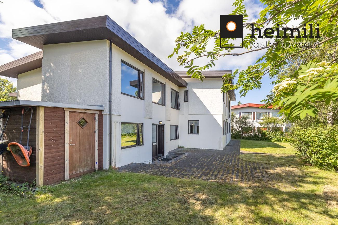 Stekkjarsel 7, 109 Reykjavík