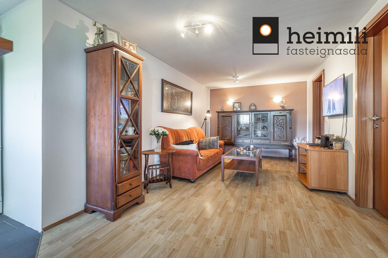 Stekkjarsel 7, 109 Reykjavík