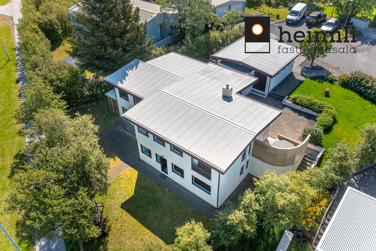 Stekkjarsel 7, 109 Reykjavík