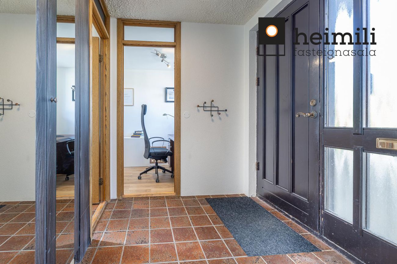 Stekkjarsel 7, 109 Reykjavík