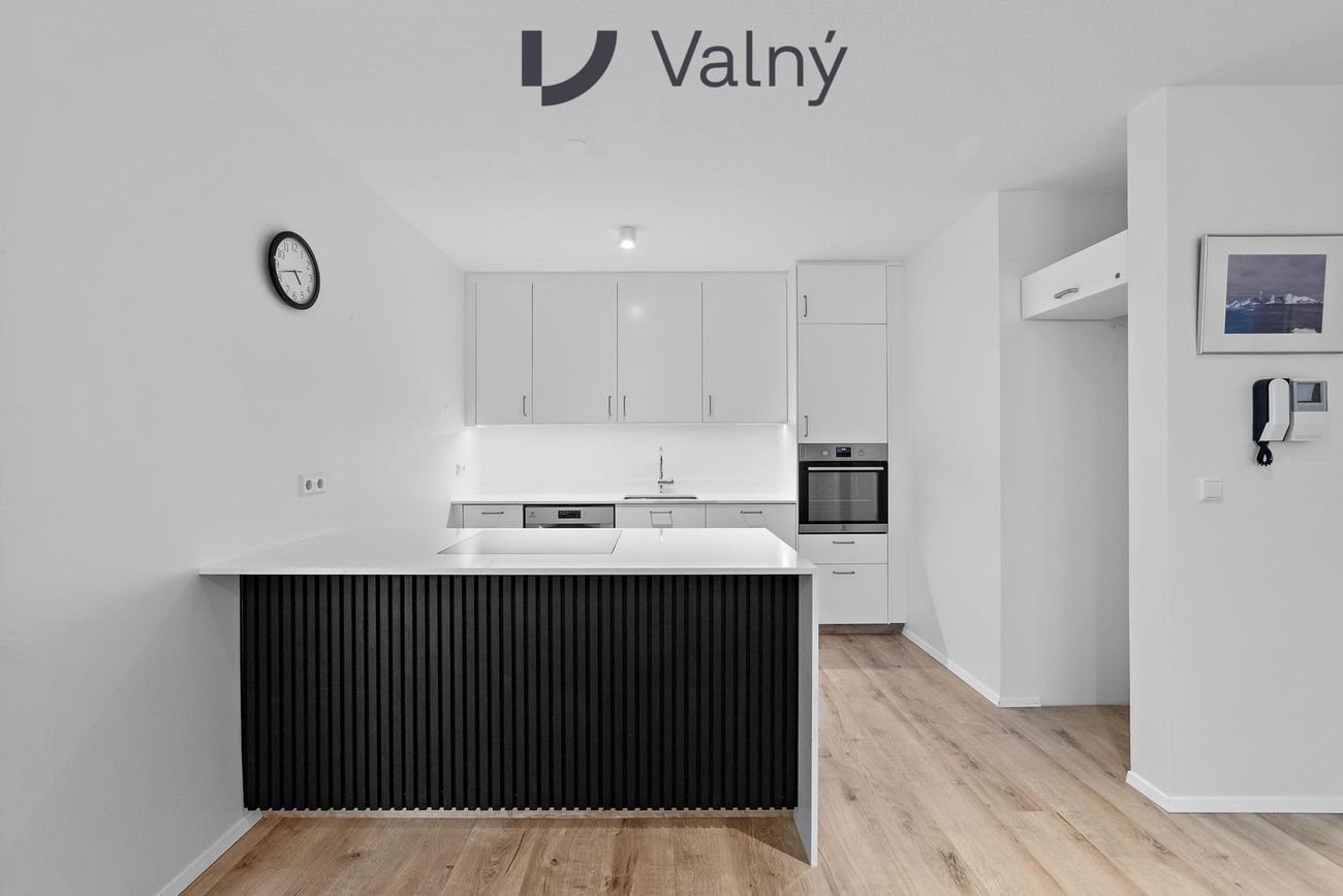 Vallarbraut 6, 260 Reykjanesbær