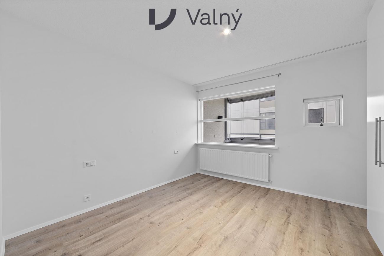 Vallarbraut 6, 260 Reykjanesbær