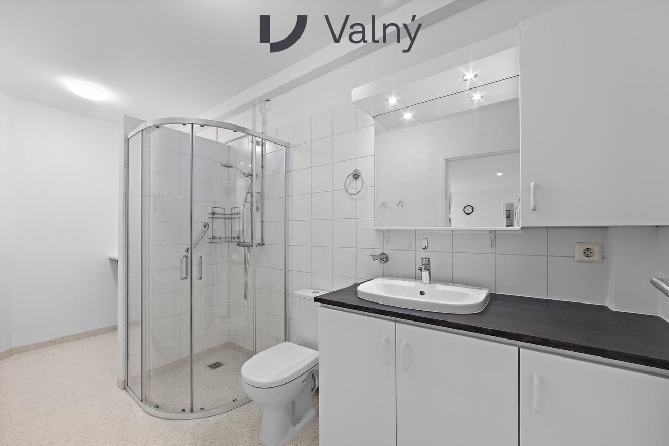 Vallarbraut 6, 260 Reykjanesbær