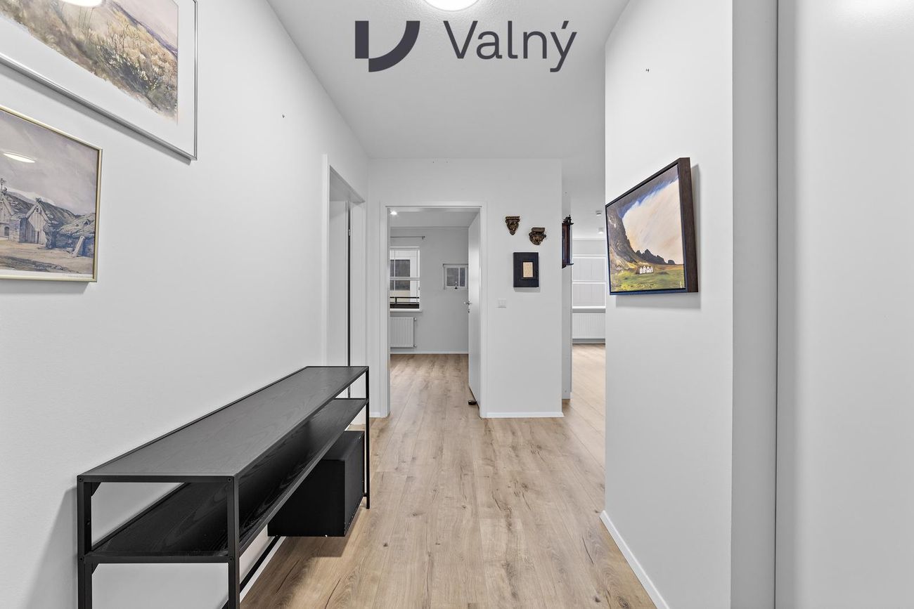 Vallarbraut 6, 260 Reykjanesbær