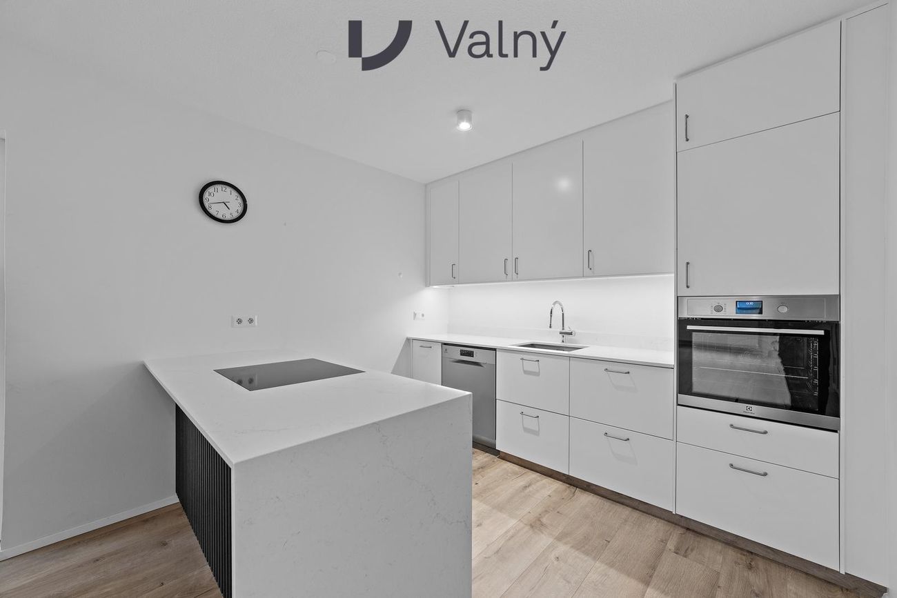 Vallarbraut 6, 260 Reykjanesbær