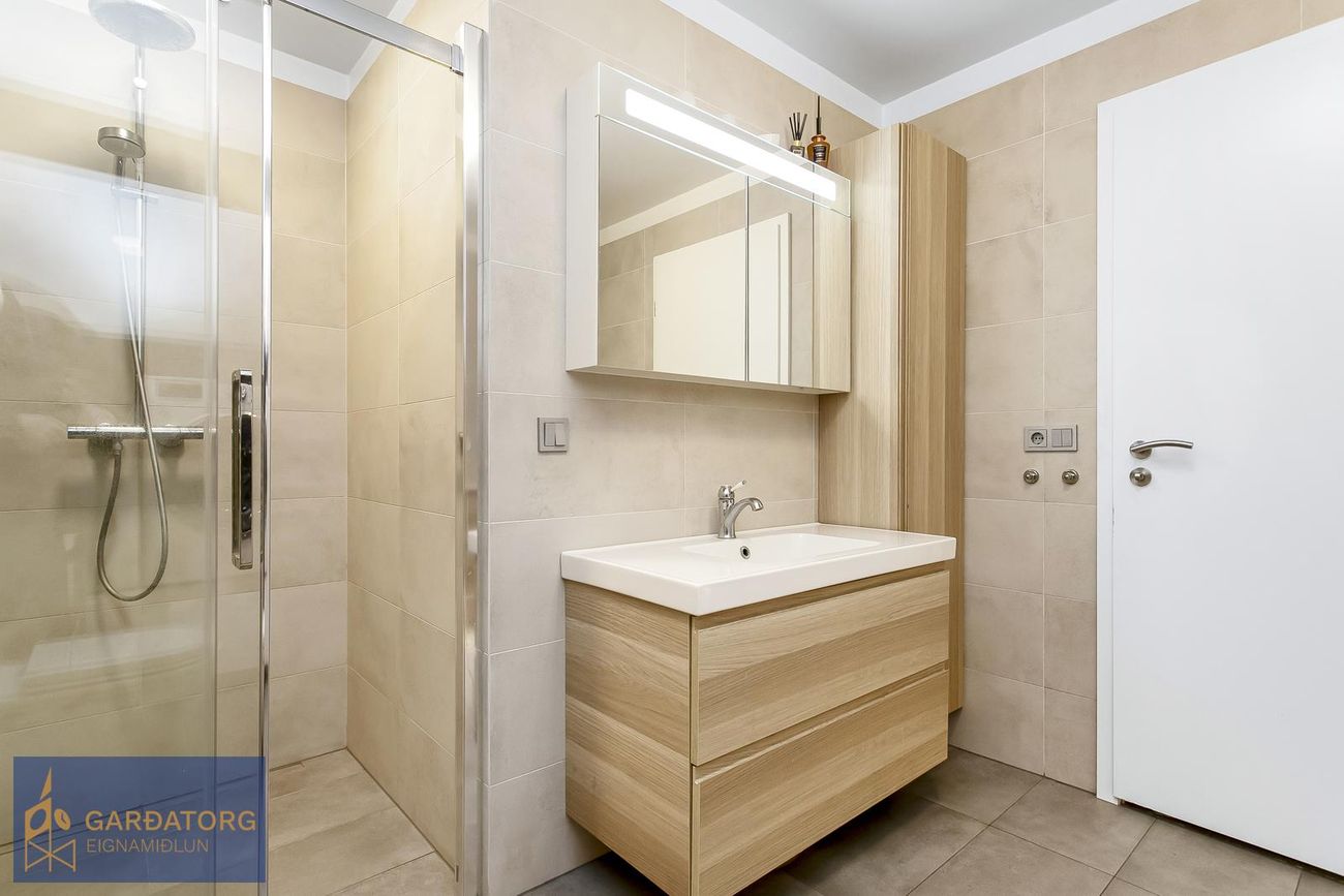 Furugrund 62, 200 Kópavogur