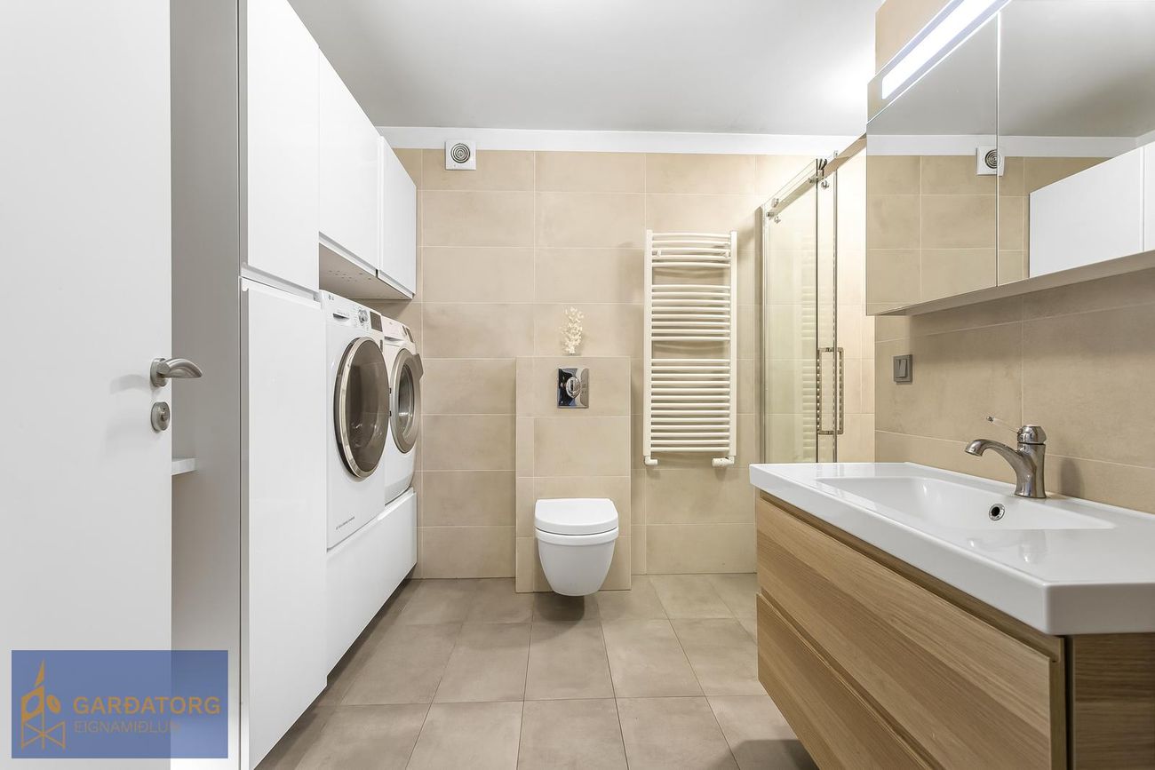 Furugrund 62, 200 Kópavogur