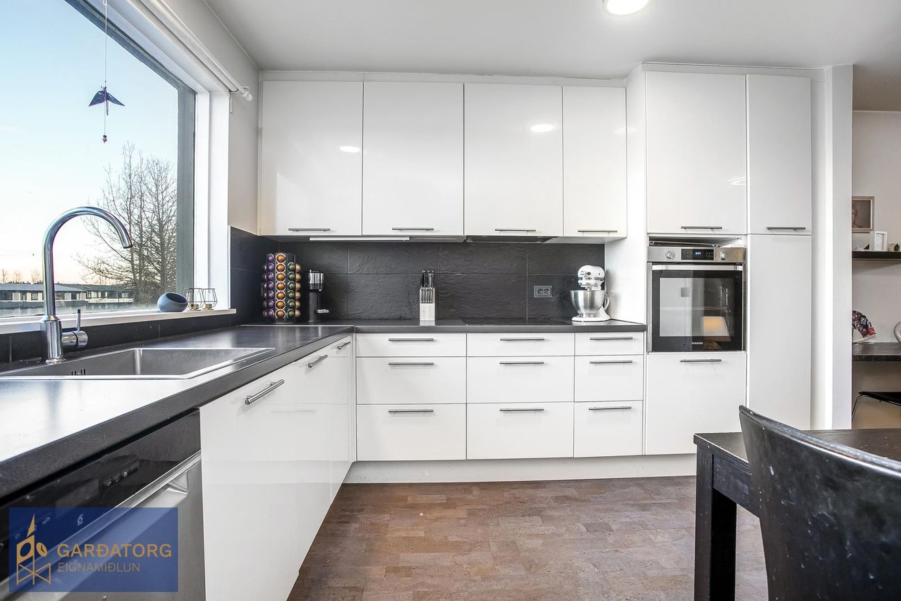 Furugrund 62, 200 Kópavogur