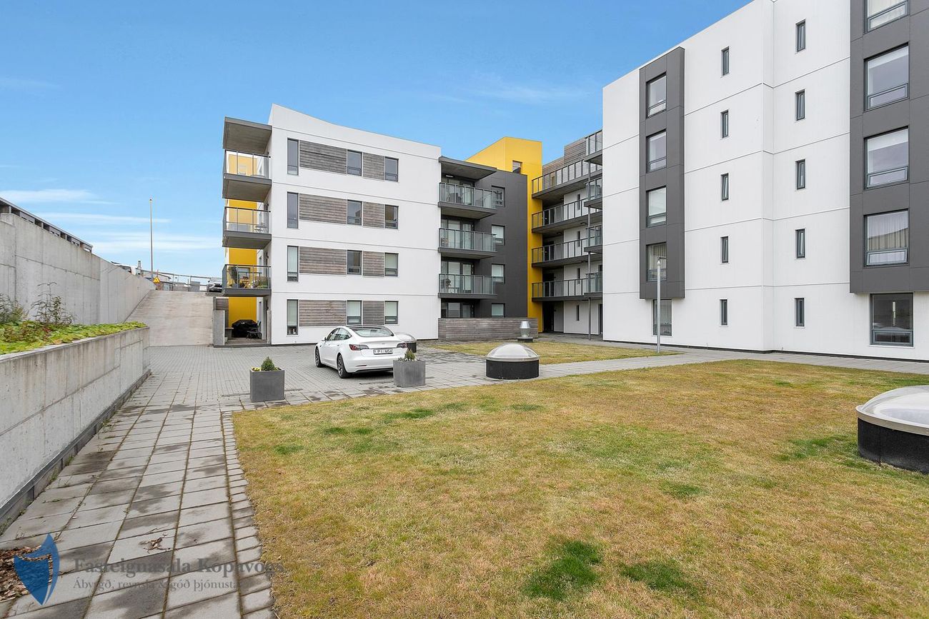 Hafnarbraut 12G, 200 Kópavogur
