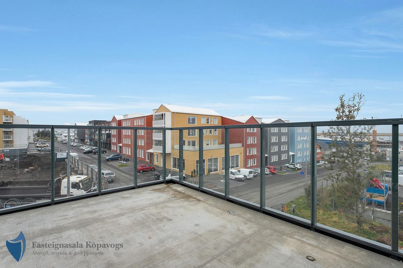 Hafnarbraut 12G, 200 Kópavogur