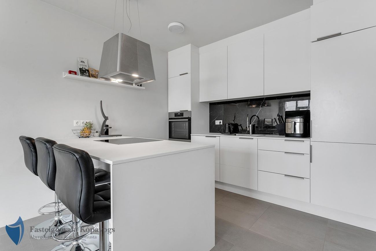 Hafnarbraut 12G, 200 Kópavogur