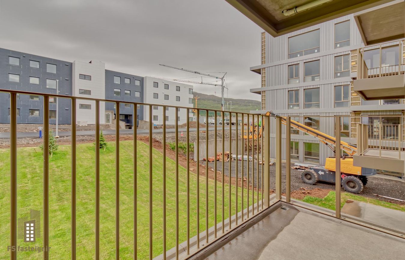 Lækjarmói 8, 603 Akureyri