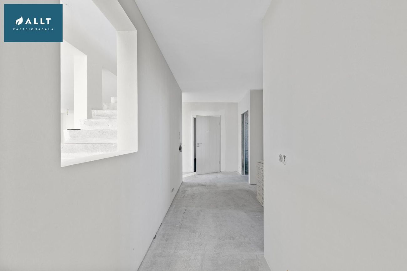 Víkurbraut 17, 230 Reykjanesbær