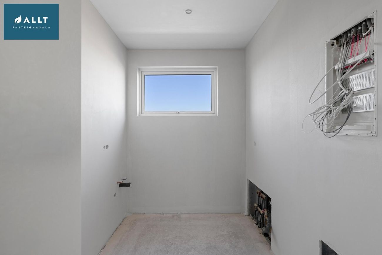 Víkurbraut 17, 230 Reykjanesbær