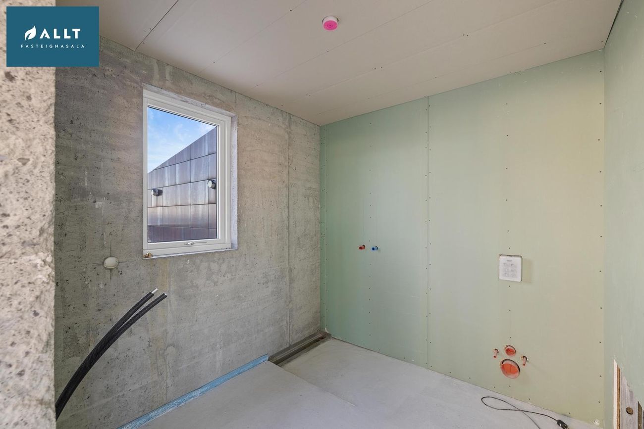 Víkurbraut 17, 230 Reykjanesbær