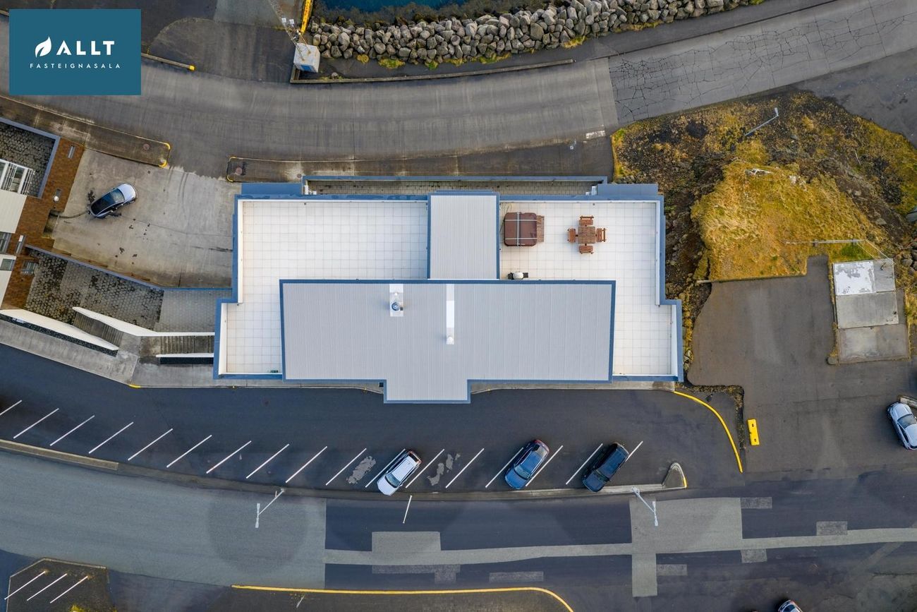 Víkurbraut 17, 230 Reykjanesbær