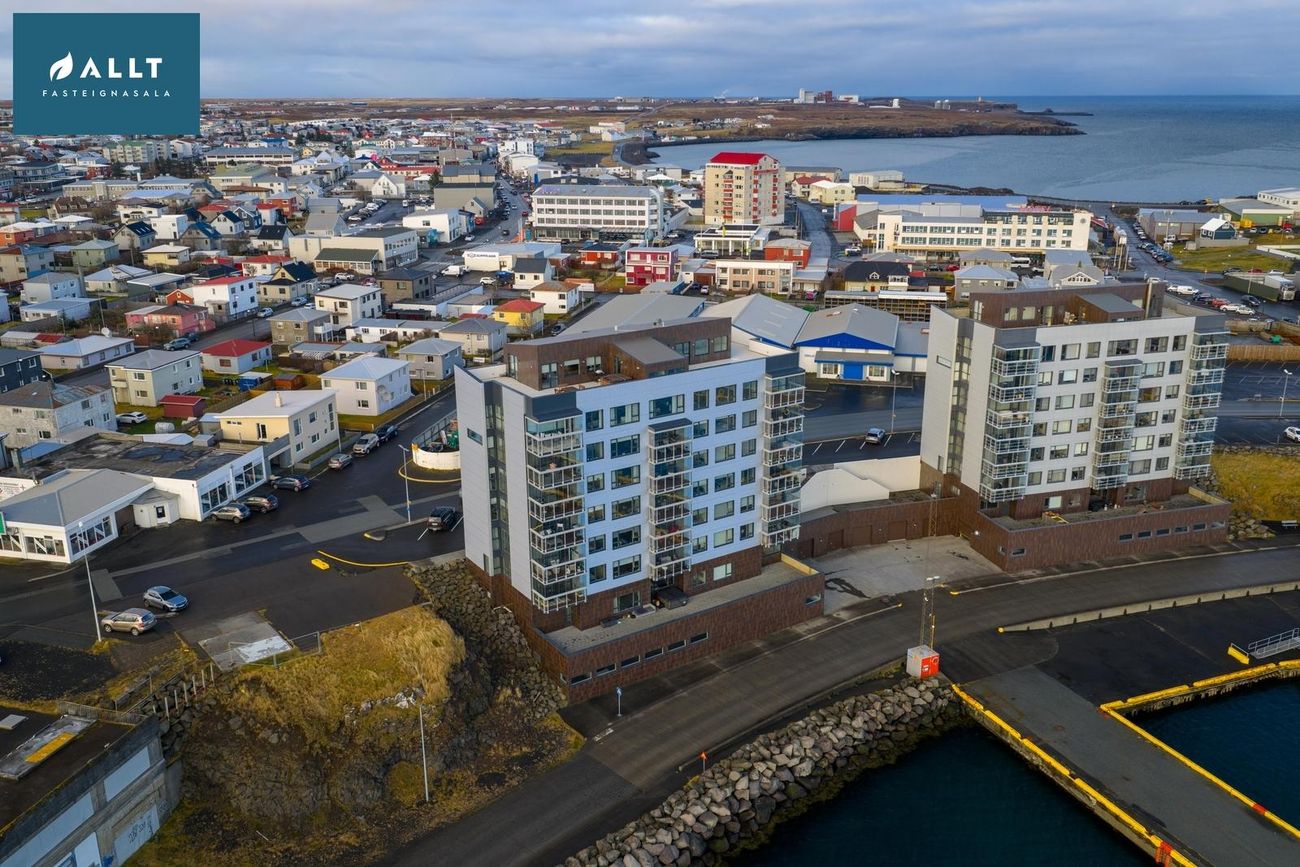 Víkurbraut 17, 230 Reykjanesbær