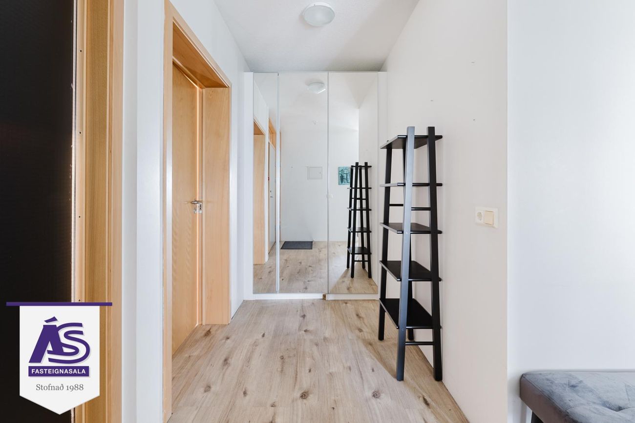 Sólvangsvegur 1, 220 Hafnarfjörður